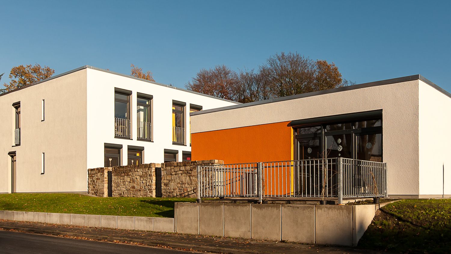 Neubau eines Wohnheimes für Menschen mit geistiger bzw. Mehrfachbehinderungen und einer zusätzlichen Tagesstruktur